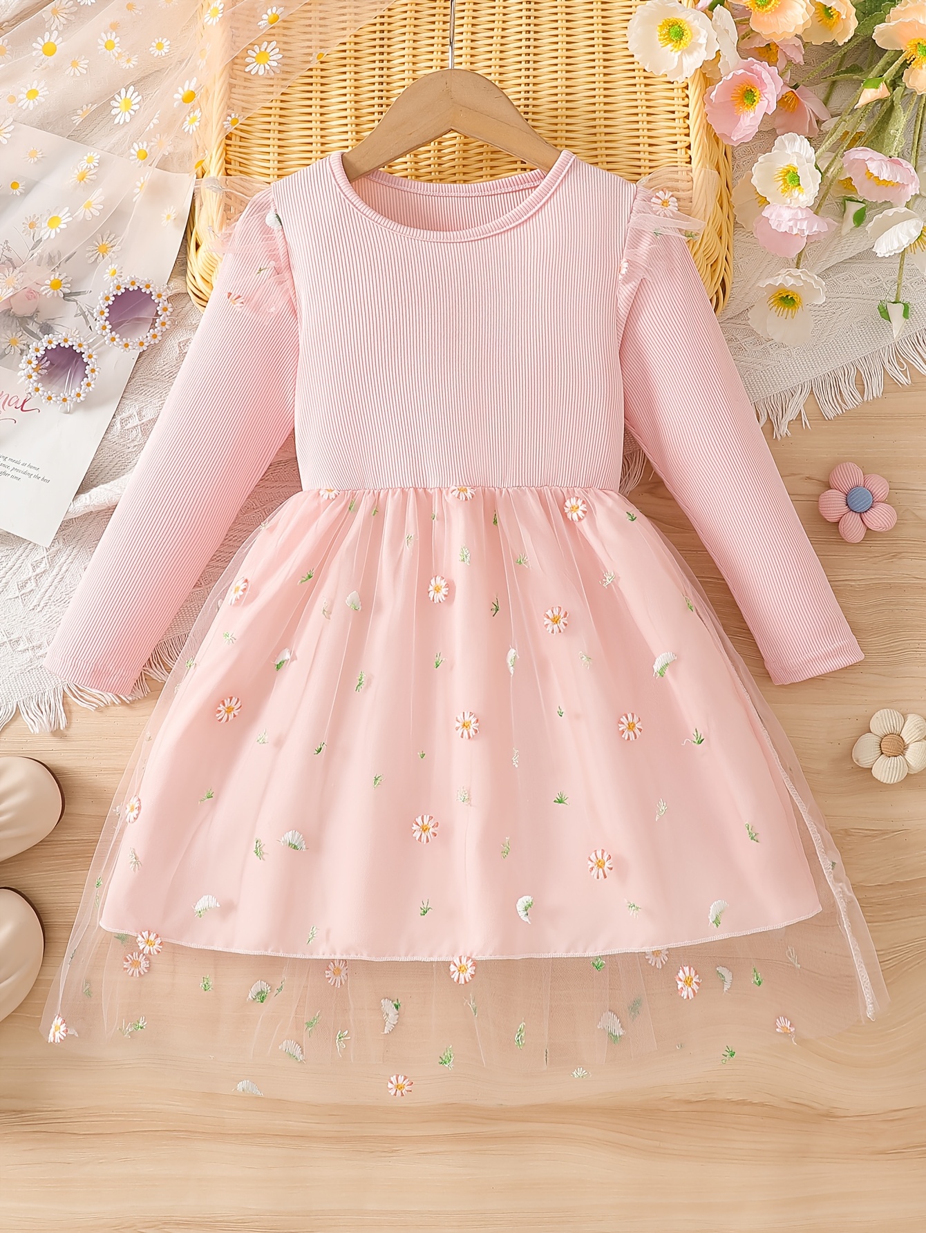 Girls Daisy Embroidered Tulle Dress with Flutter Sleeves - 图片 2