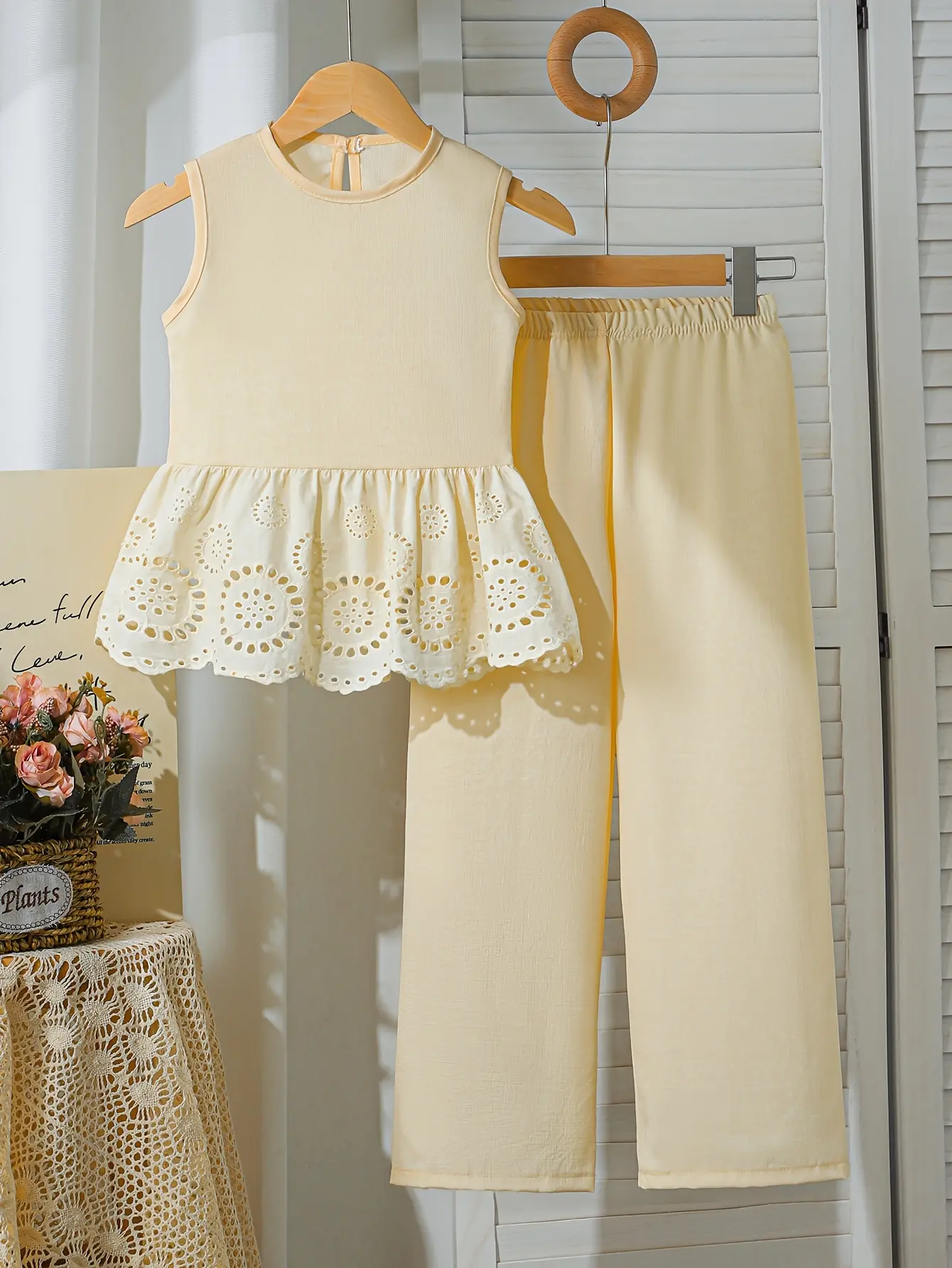 Detail view 2 of Girls Sleeveless Lace Tank Top and Wide Leg Pants Set by LUNORIANA