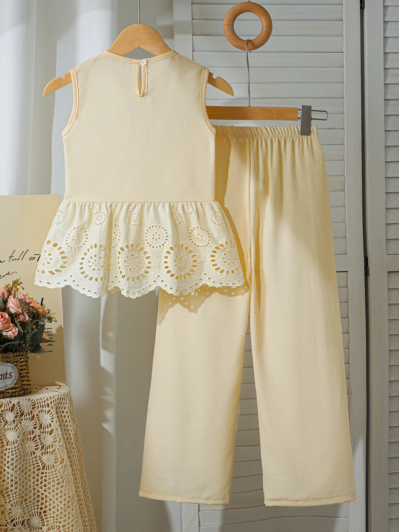 Detail view 3 of Girls Sleeveless Lace Tank Top and Wide Leg Pants Set by LUNORIANA