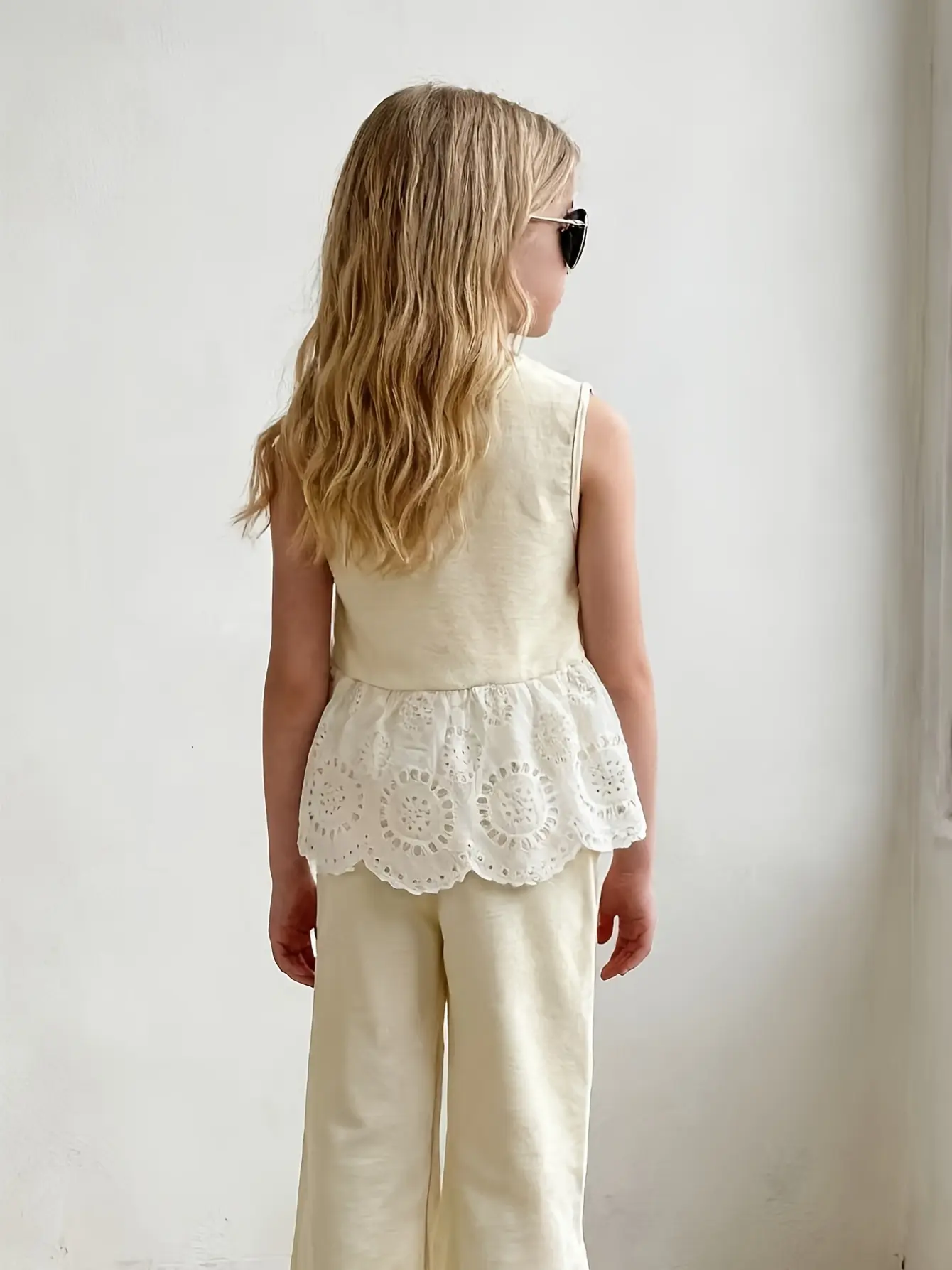 Detail view 1 of Girls Sleeveless Lace Tank Top and Wide Leg Pants Set by LUNORIANA