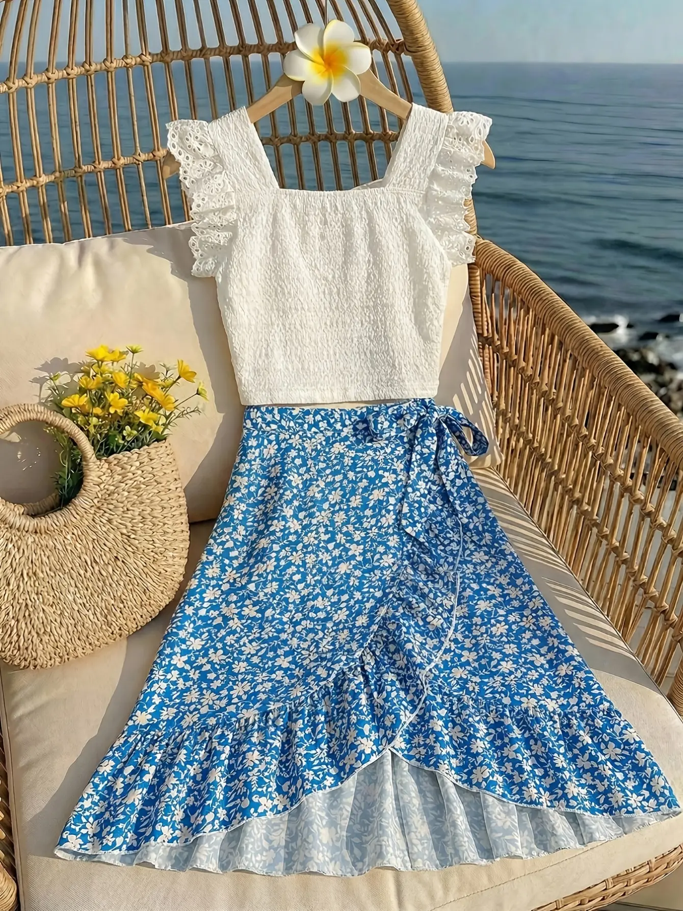 Girls Blue Floral Top and Skirt Set detail view