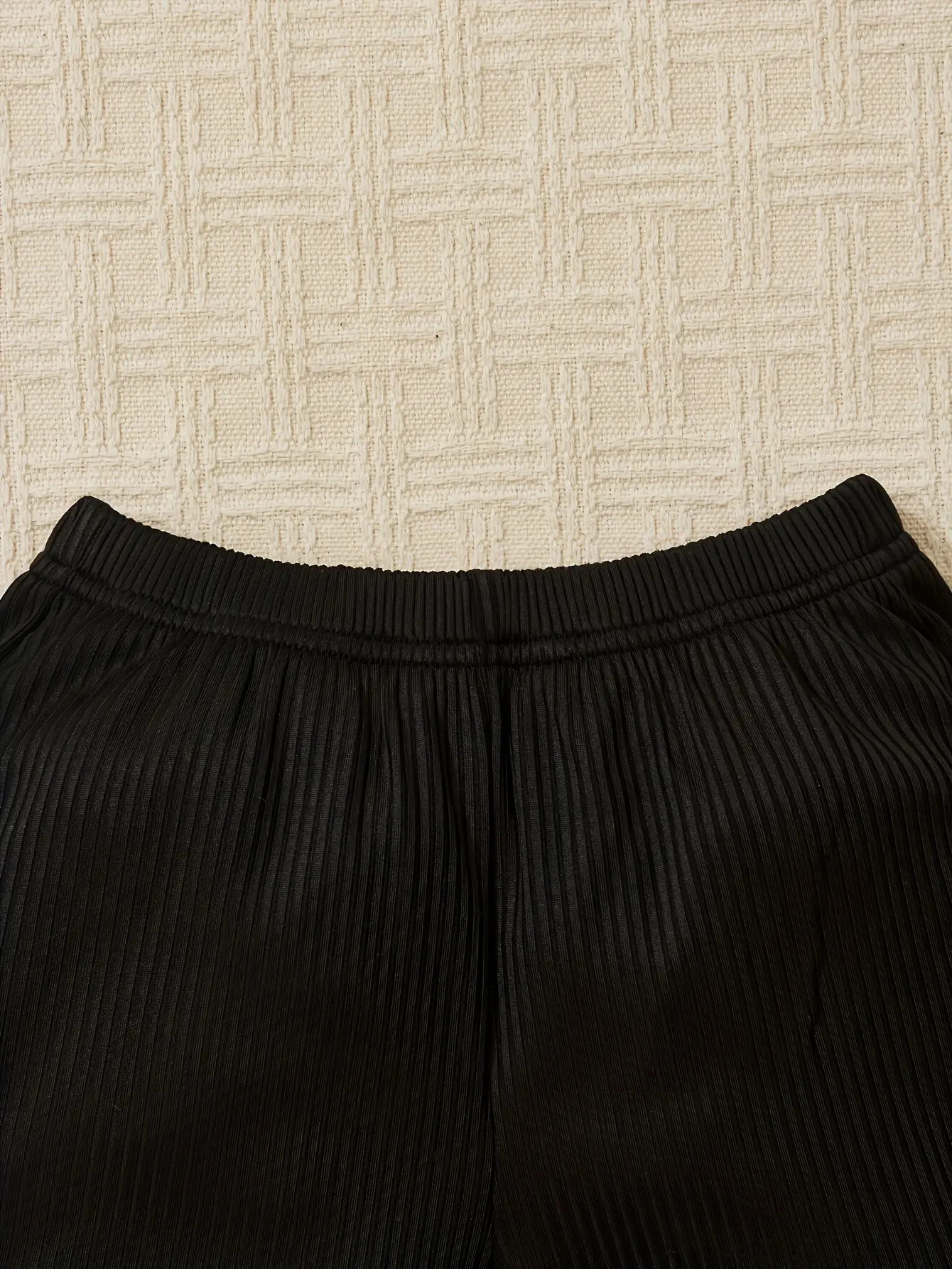 Women’s Lace Trim Tank and Shorts Two-Piece Vacation Set gallery view