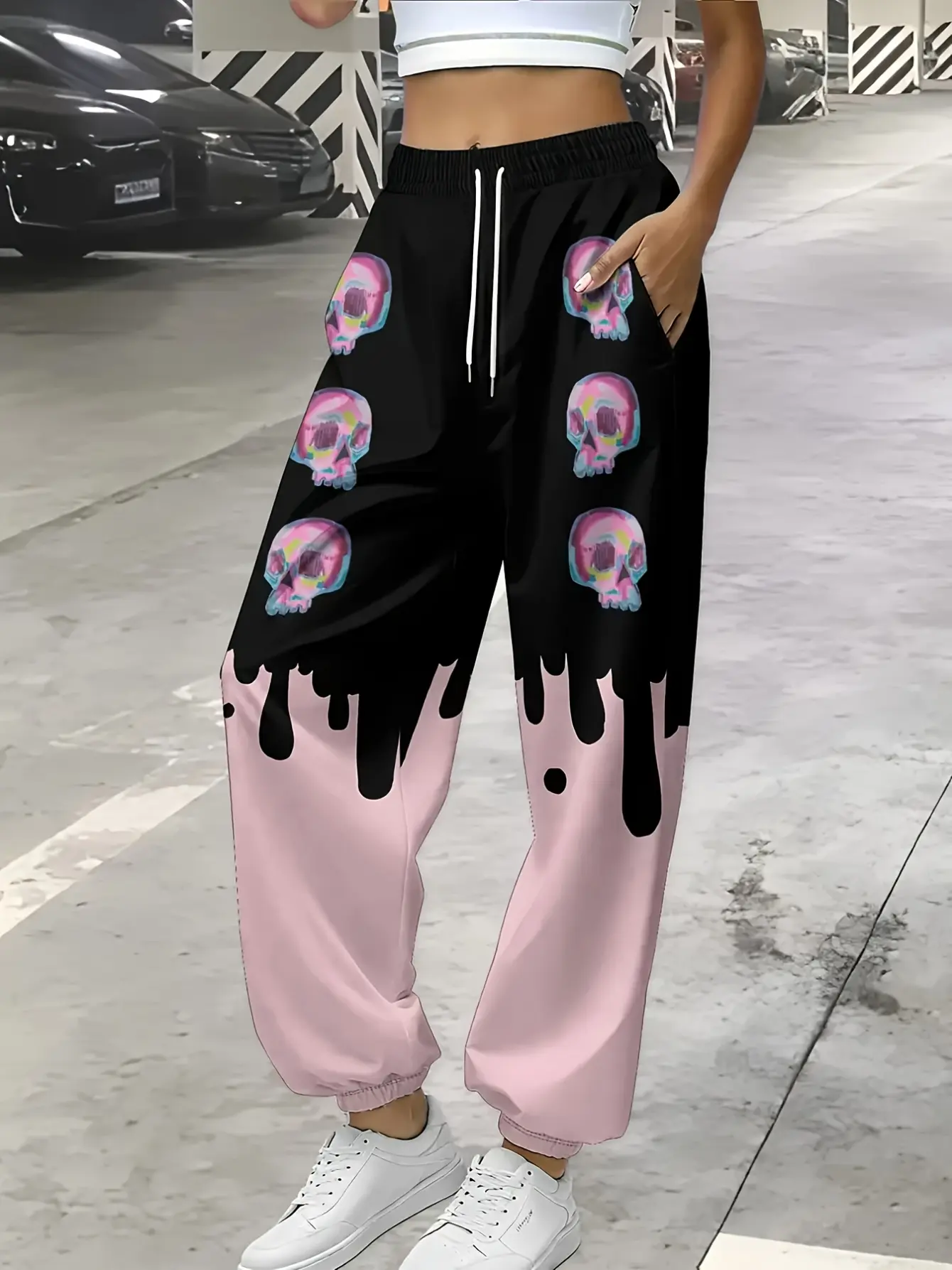 Women’s Gradient Skull Print Drawstring Streetwear Pants gallery view