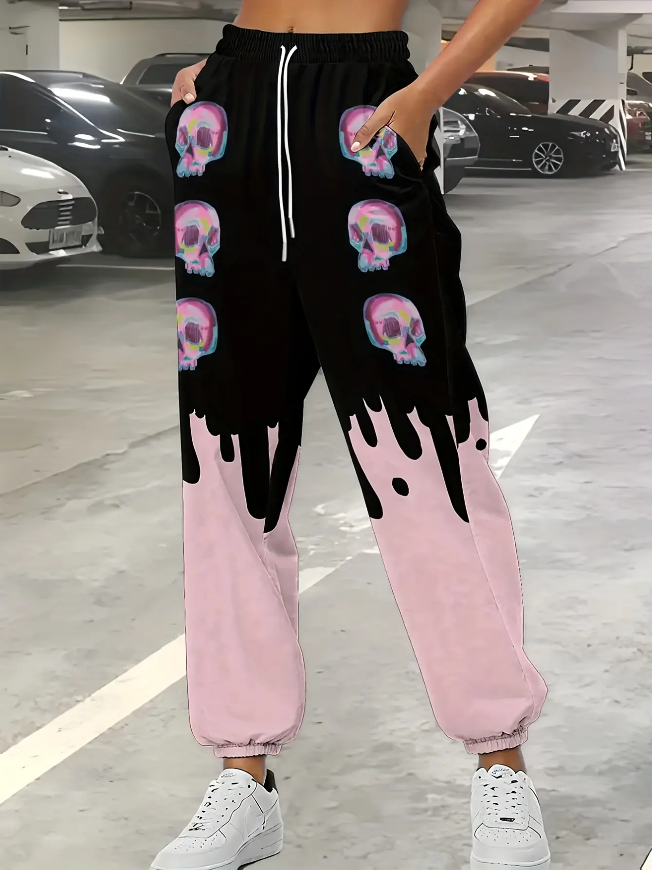 Women’s Gradient Skull Print Drawstring Streetwear Pants gallery view