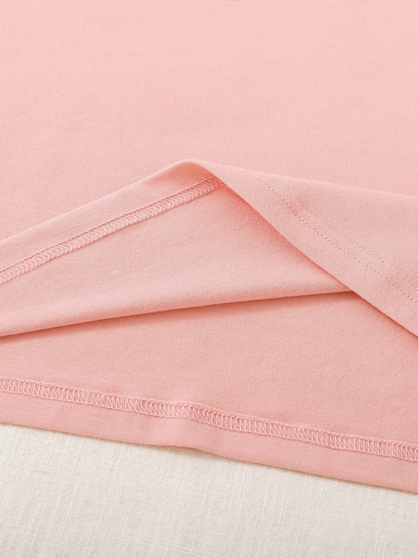Women’s Pink Bow Applique Crew Neck T-Shirt gallery view
