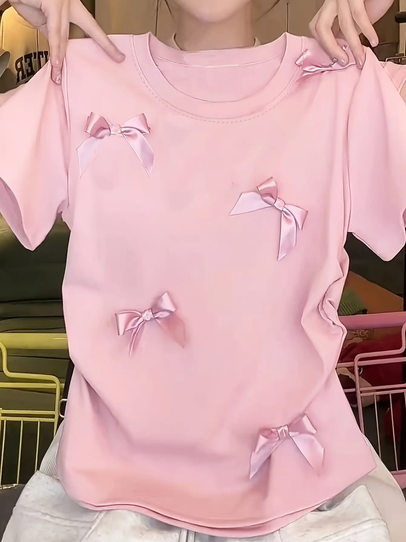 Women’s Sweet Bow 3D Applique Crew Neck T-Shirt gallery view