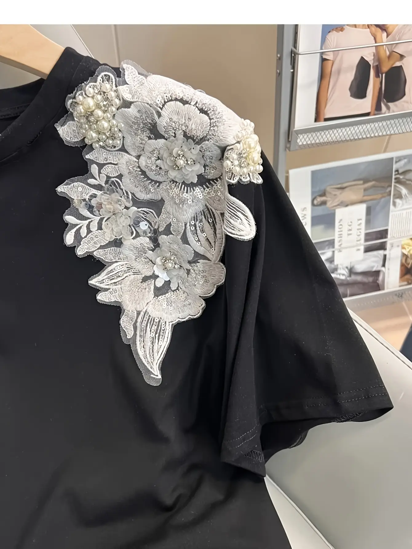 Women’s Black 3D Flower Detail Crew Neck T-Shirt gallery view